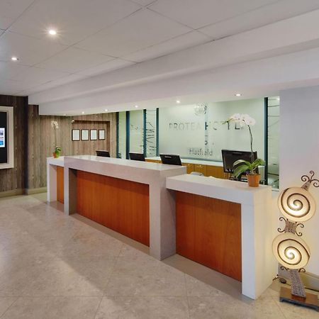 Protea Hotel By Marriott Pretoria Hatfield Екстериор снимка