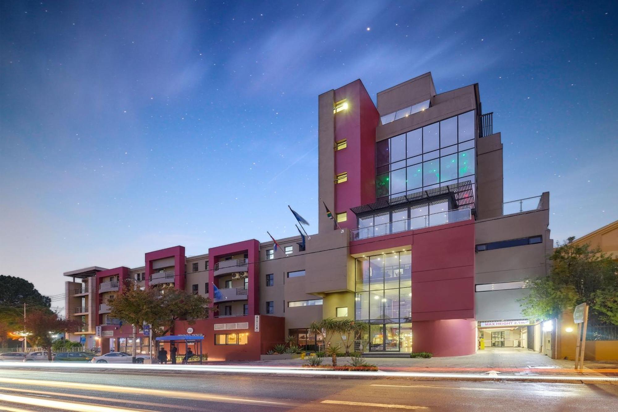 Protea Hotel By Marriott Pretoria Hatfield Екстериор снимка