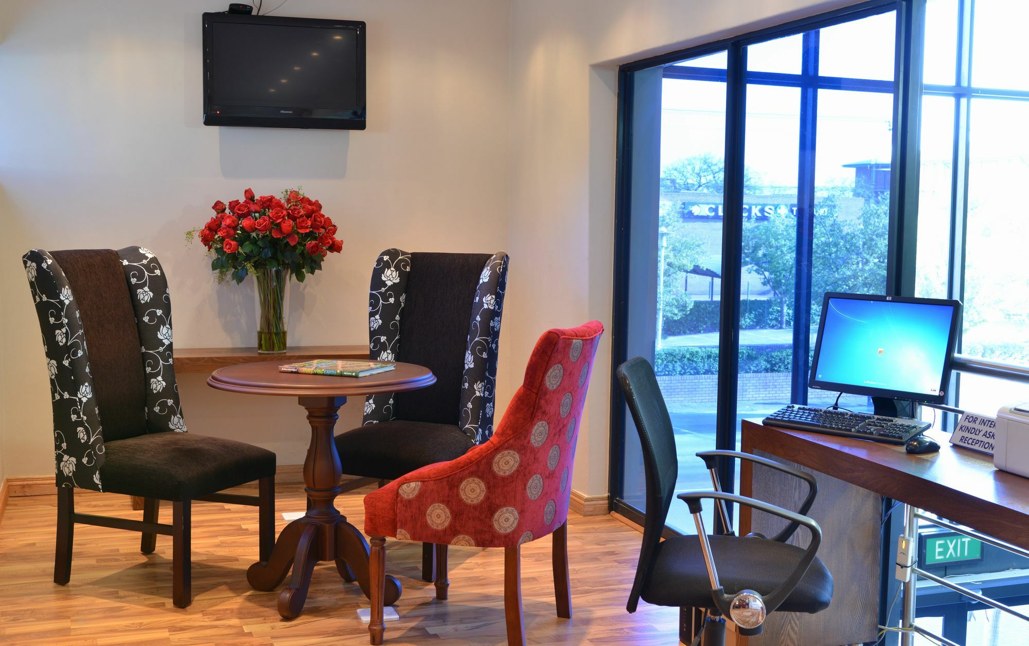 Protea Hotel By Marriott Pretoria Hatfield Екстериор снимка